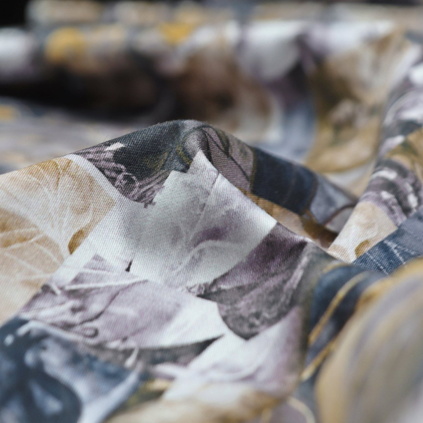 Abstract Botanical Patchwork Satin Cotton - Kapaas