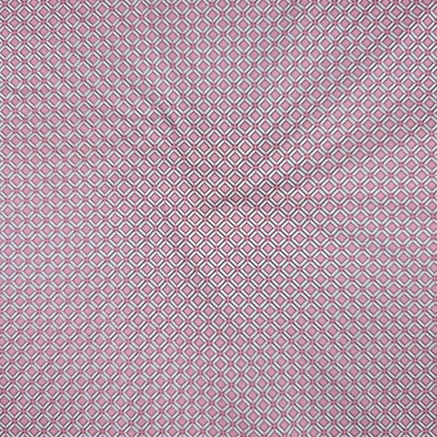 Classic Diamond Trellis Printed Poplin Fabric