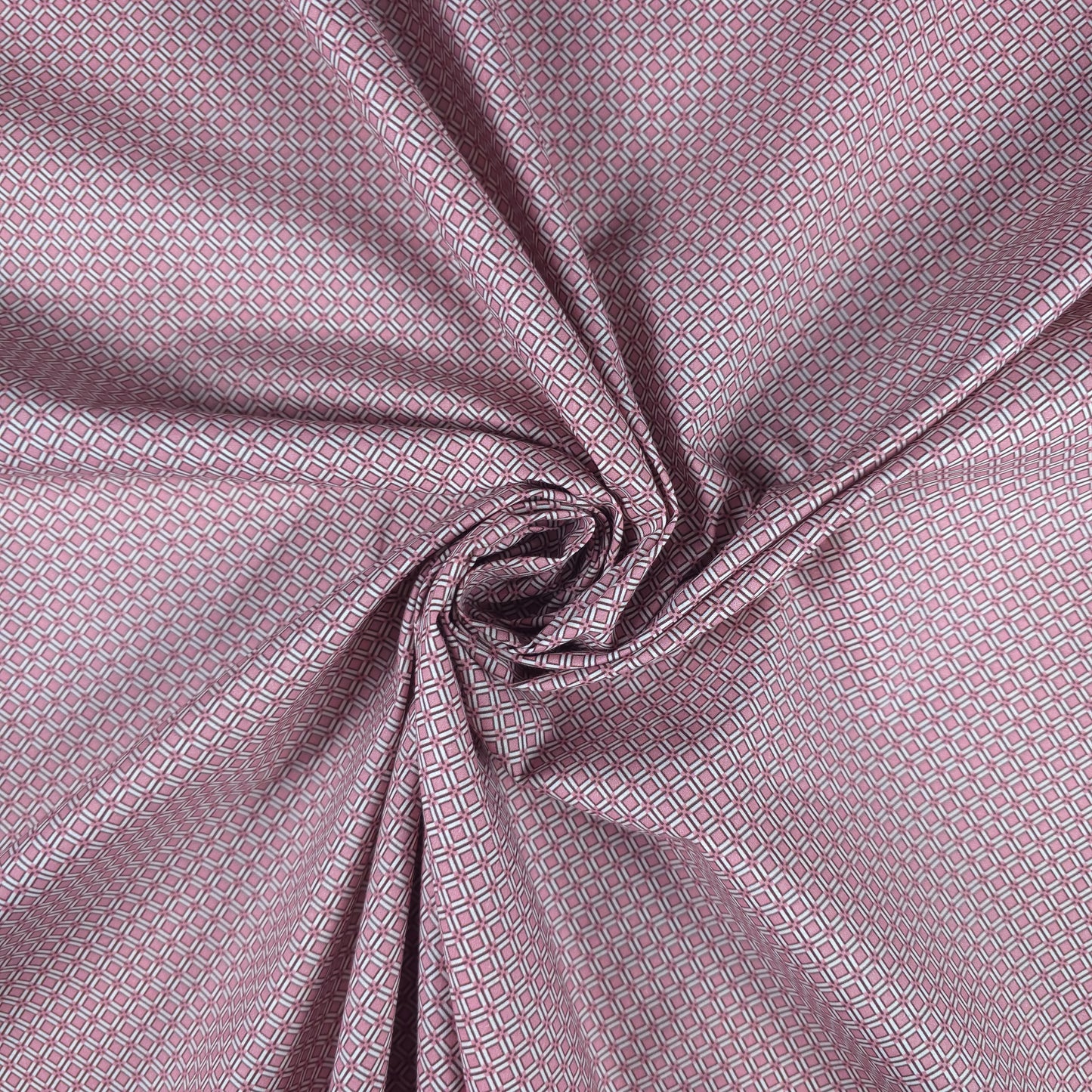 Classic Diamond Trellis Printed Poplin Fabric