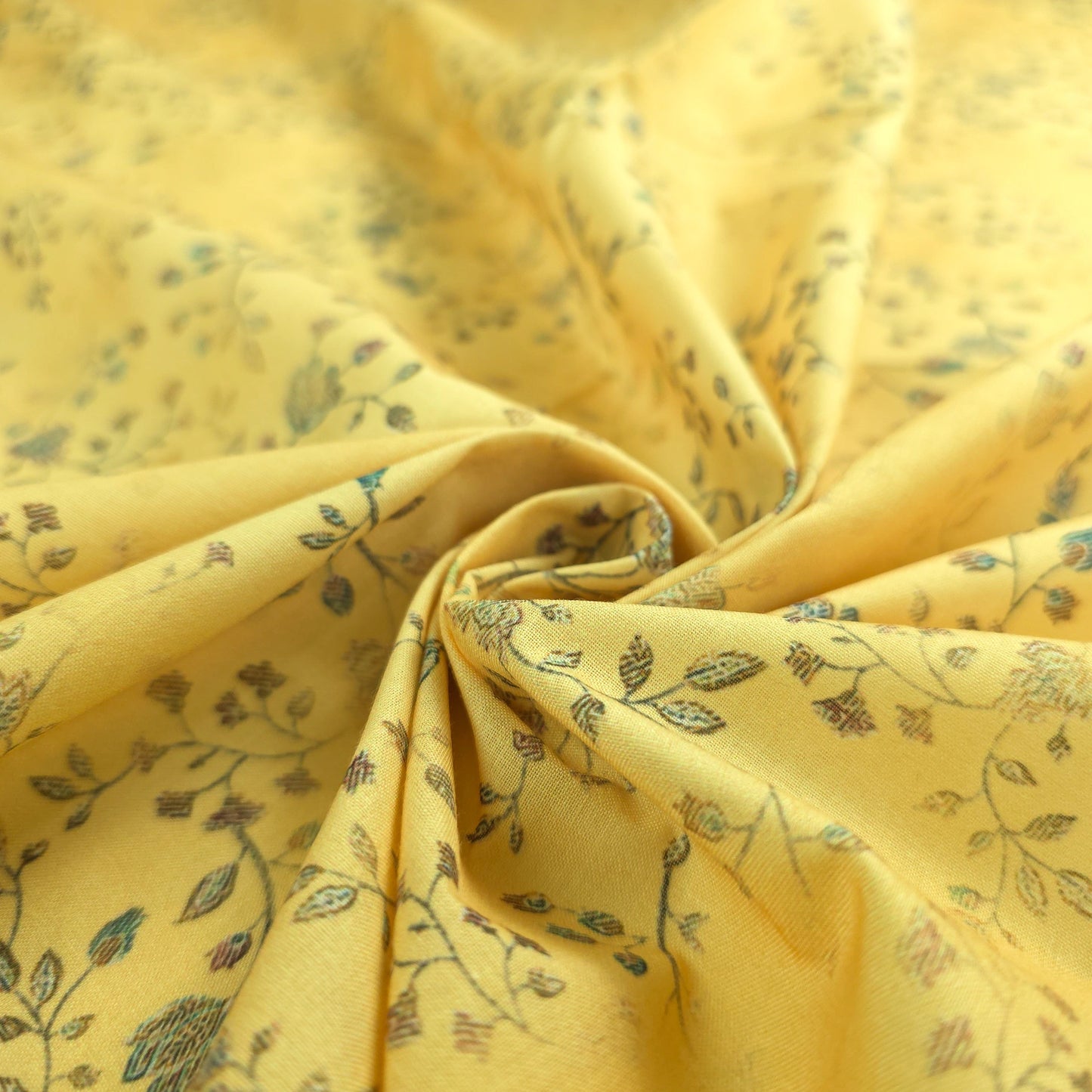 Whispering Vine Printed Poly-Cotton Fabric