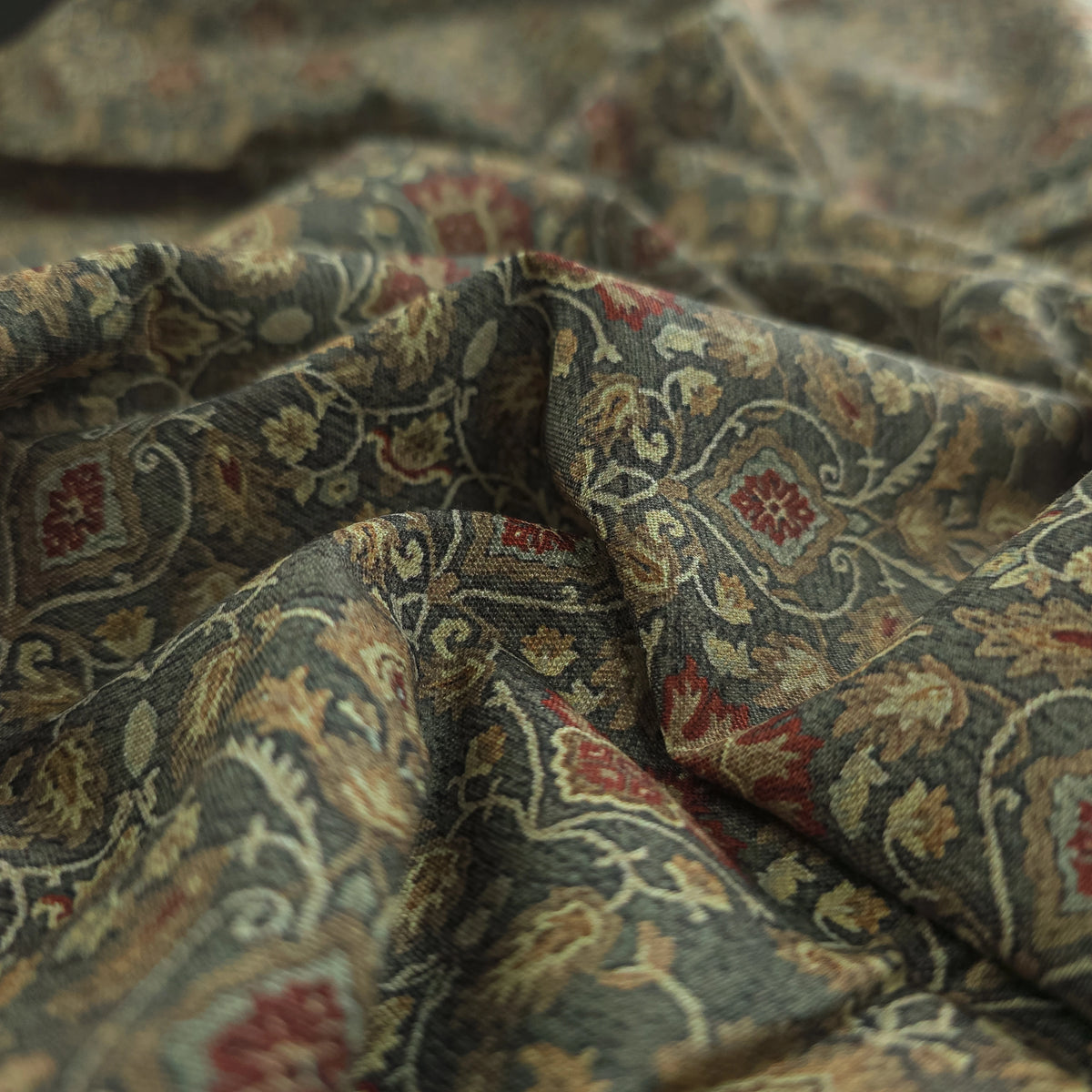 Heritage Floral Medallion Printed Magic Slub Fabric