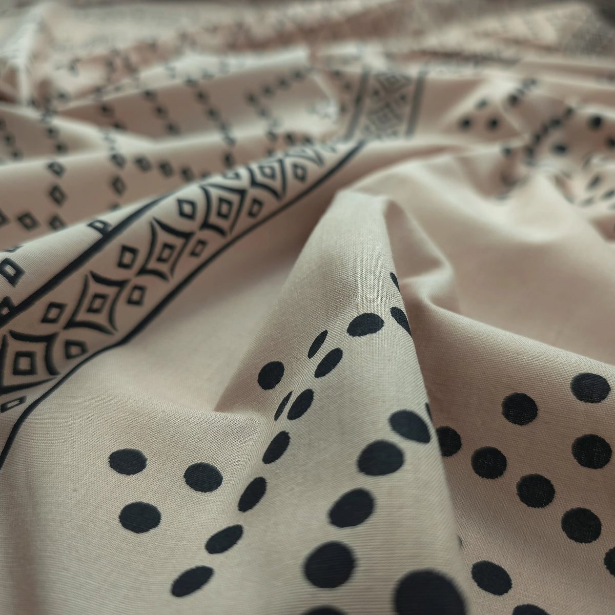Geometric Medallion Dhabu Cotton Printed Fabric - Cream