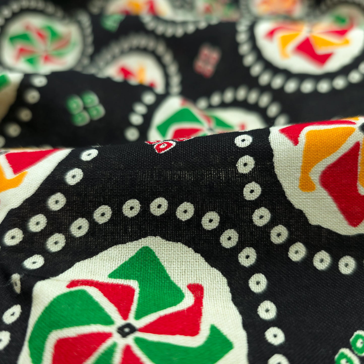 Jaipuri Pinwheel Buta Printed Poplin Fabric with Border