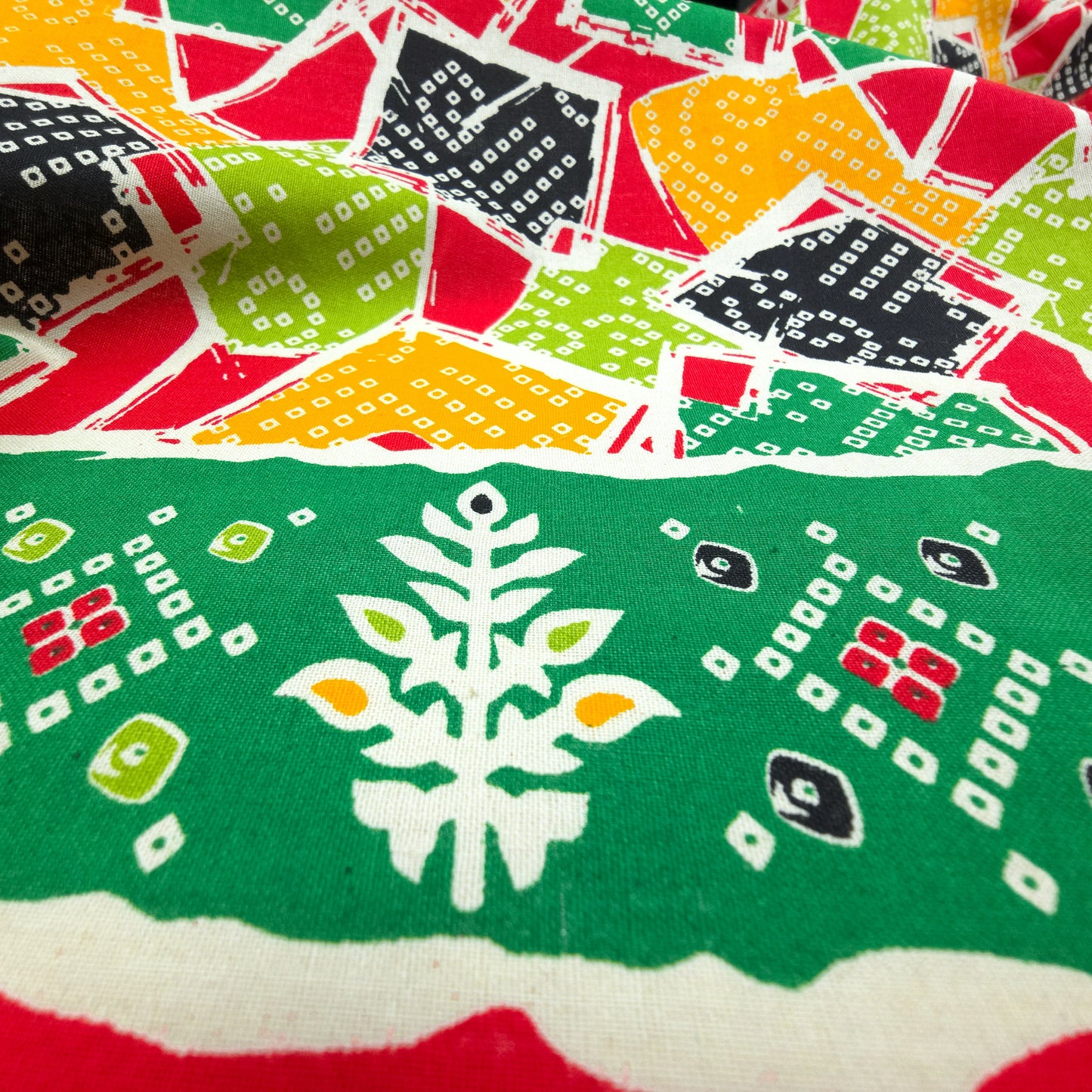 Jaipuri Patchwork Geometric Printed Poplin Fabric with Border