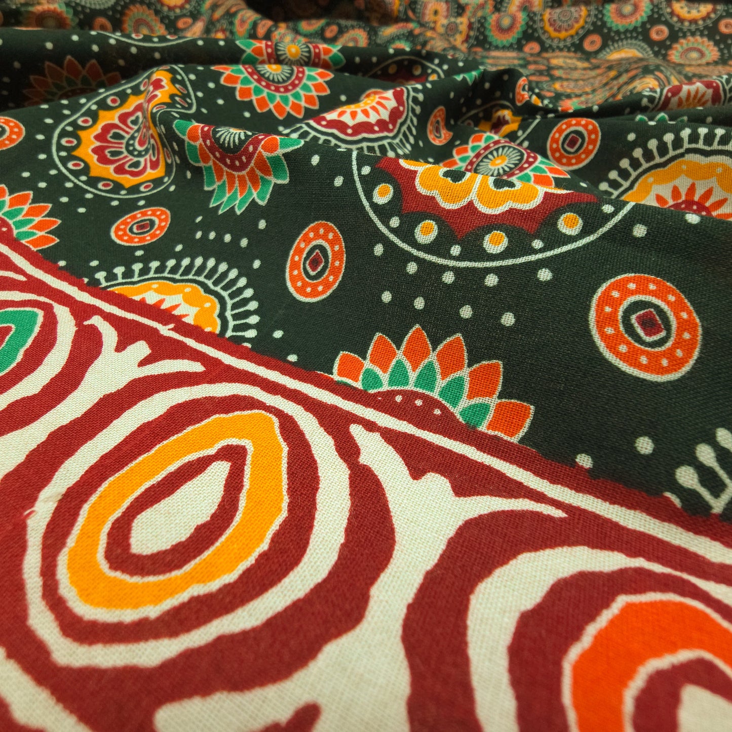 Jaipuri Floral Medallion Printed Poplin Fabric with Border