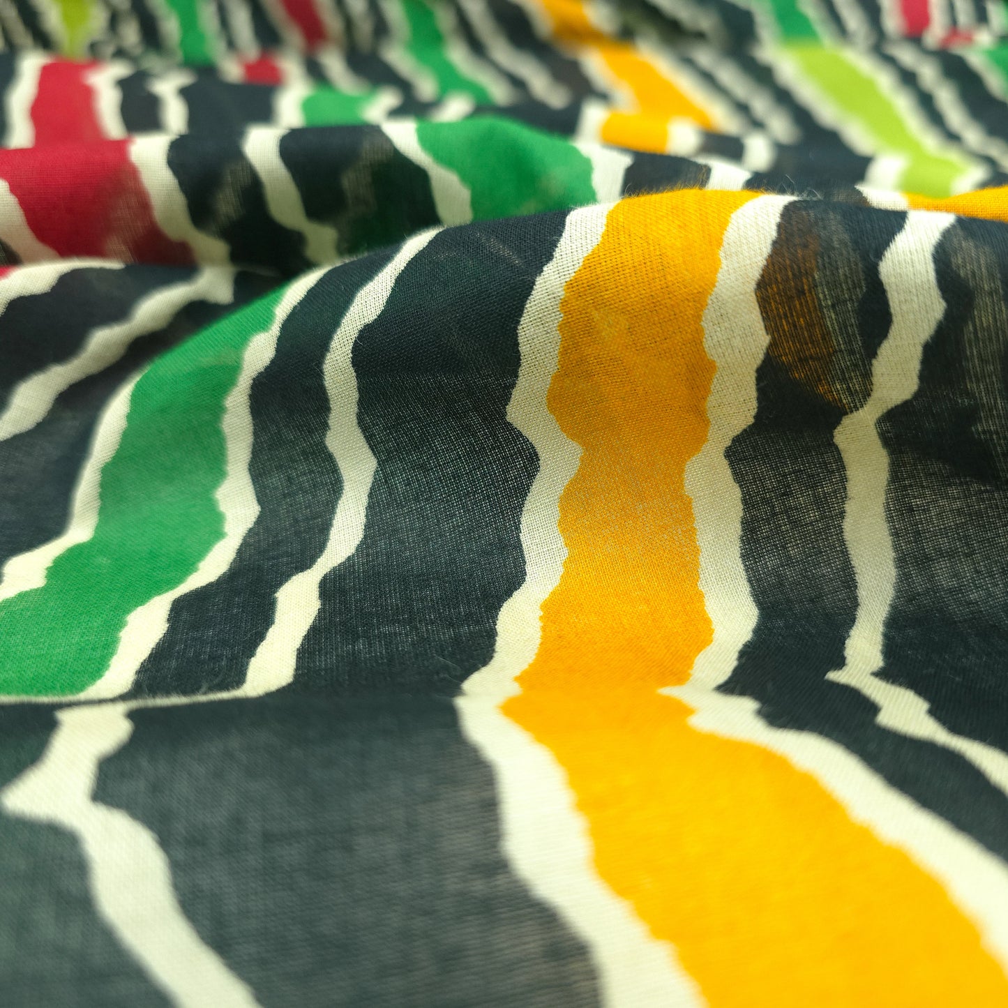 Jaipuri Leheriya Printed Cotton Mulmul Fabric