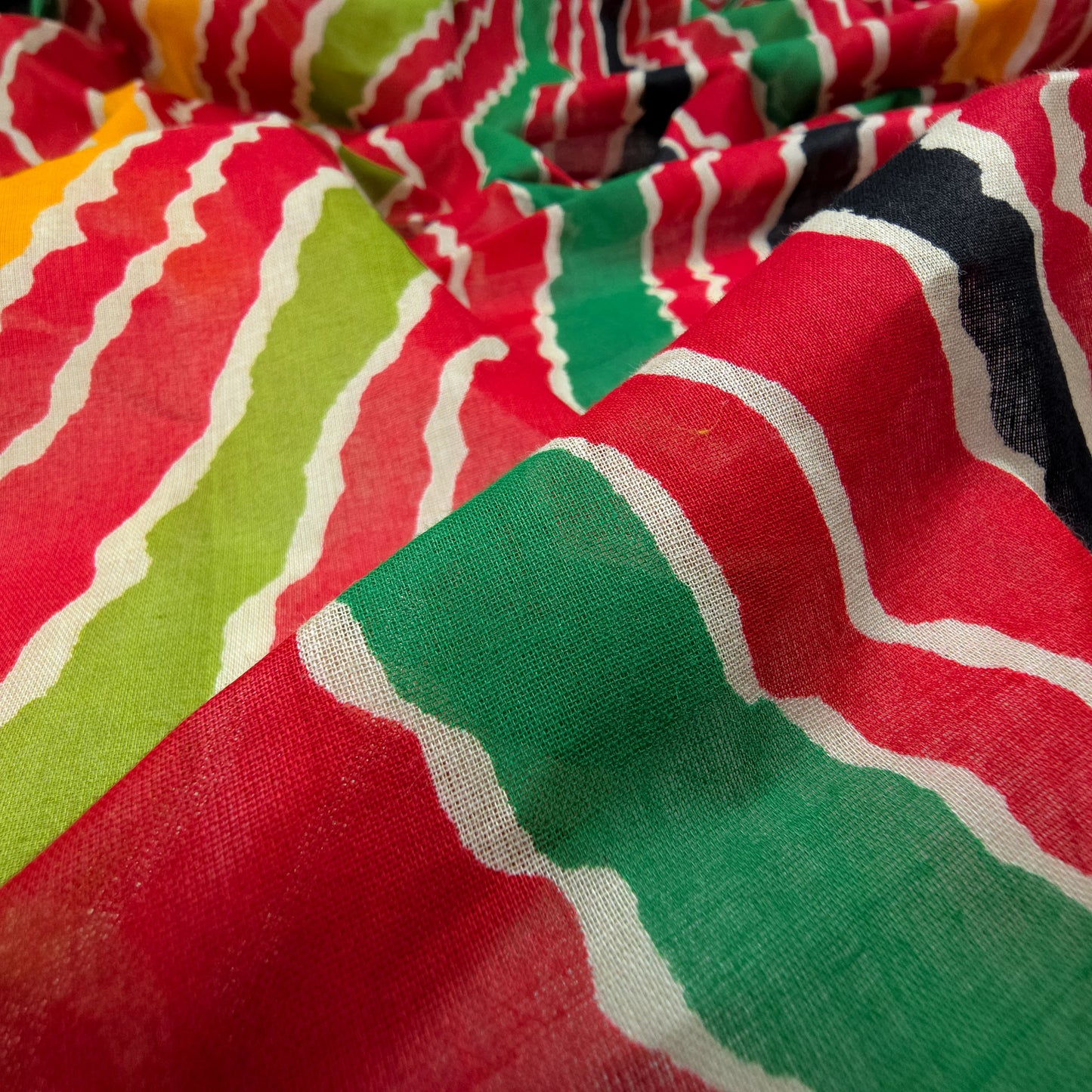Jaipuri Leheriya Printed Cotton Mulmul Fabric