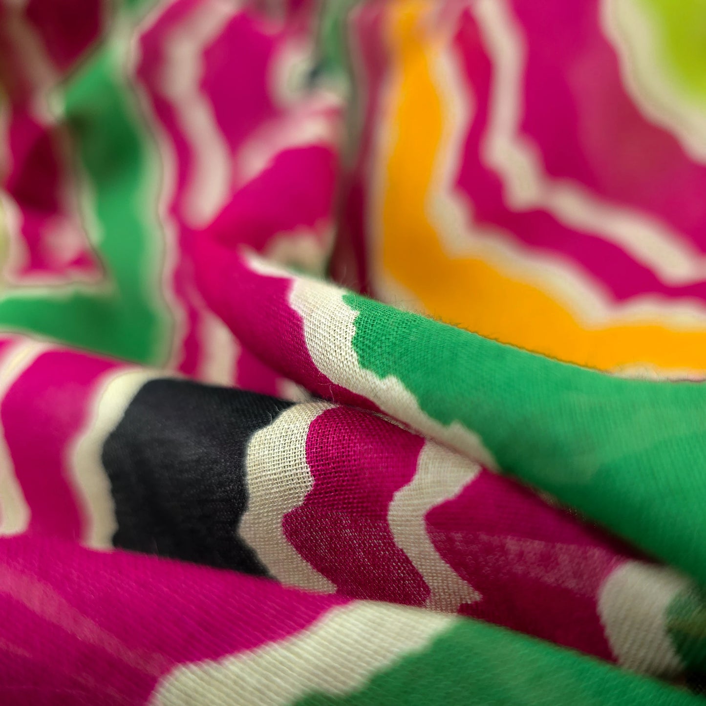 Jaipuri Leheriya Printed Cotton Mulmul Fabric