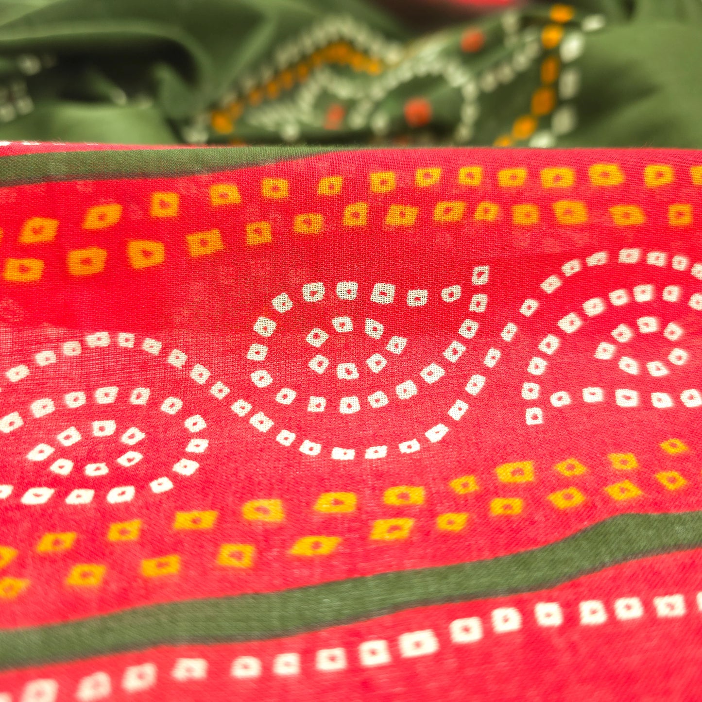 Jaipuri Bandhani Print Cotton Mulmul Fabric with Border