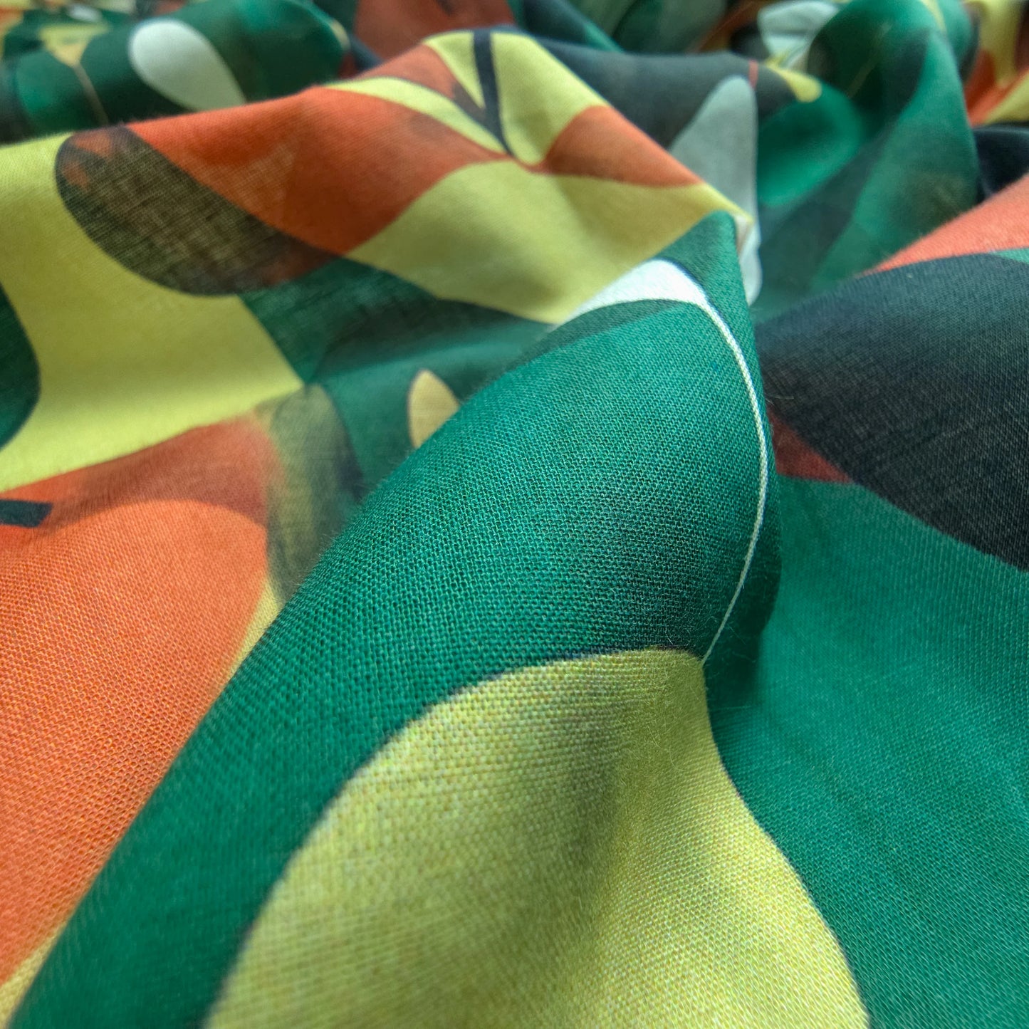 Modern Overlapping Leaf Printed Cambric Fabric