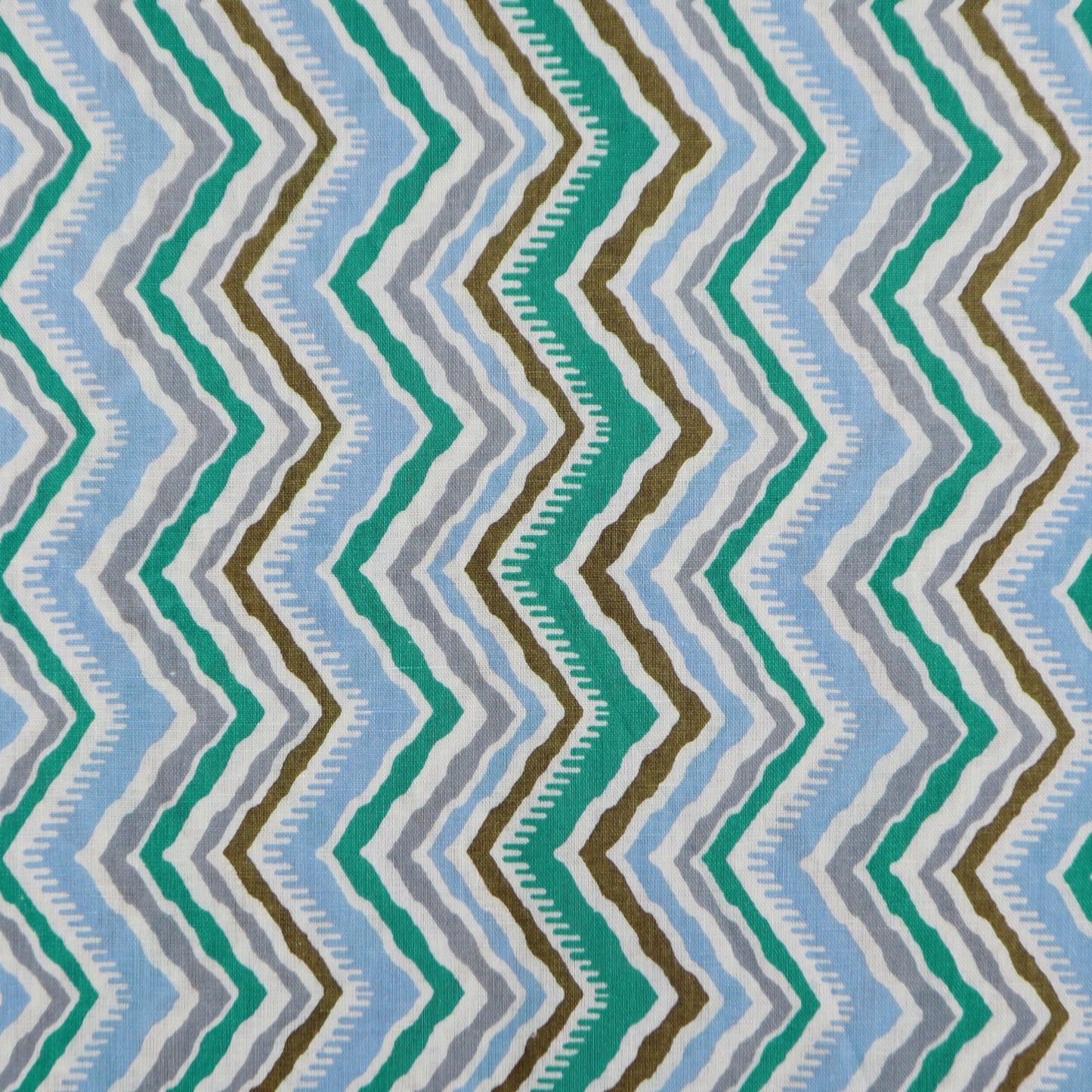 Geometric Zigzag Cambric Fabric - Kapaas