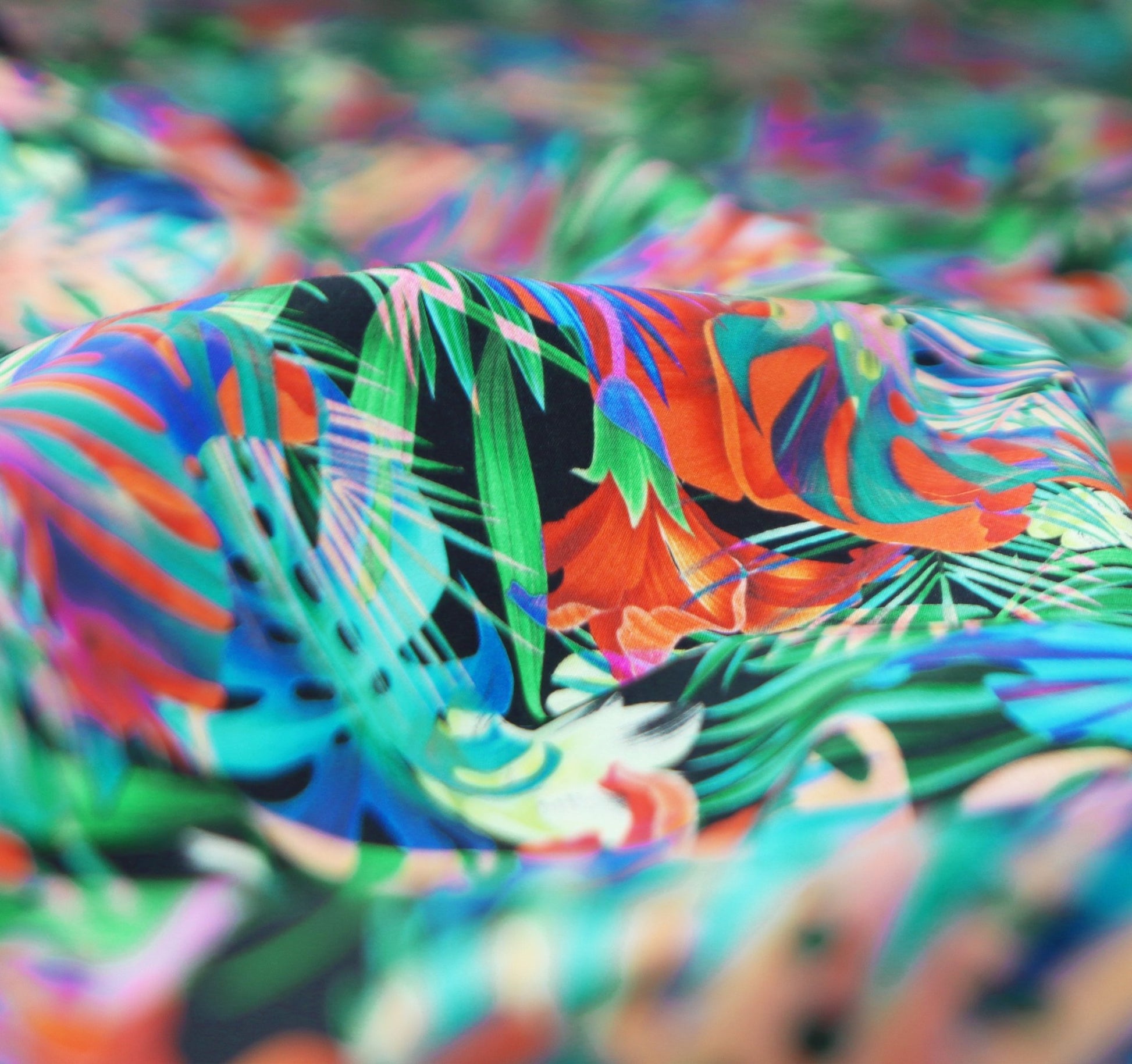 Tropical Prism Garden Poplin Fabric - Kapaas