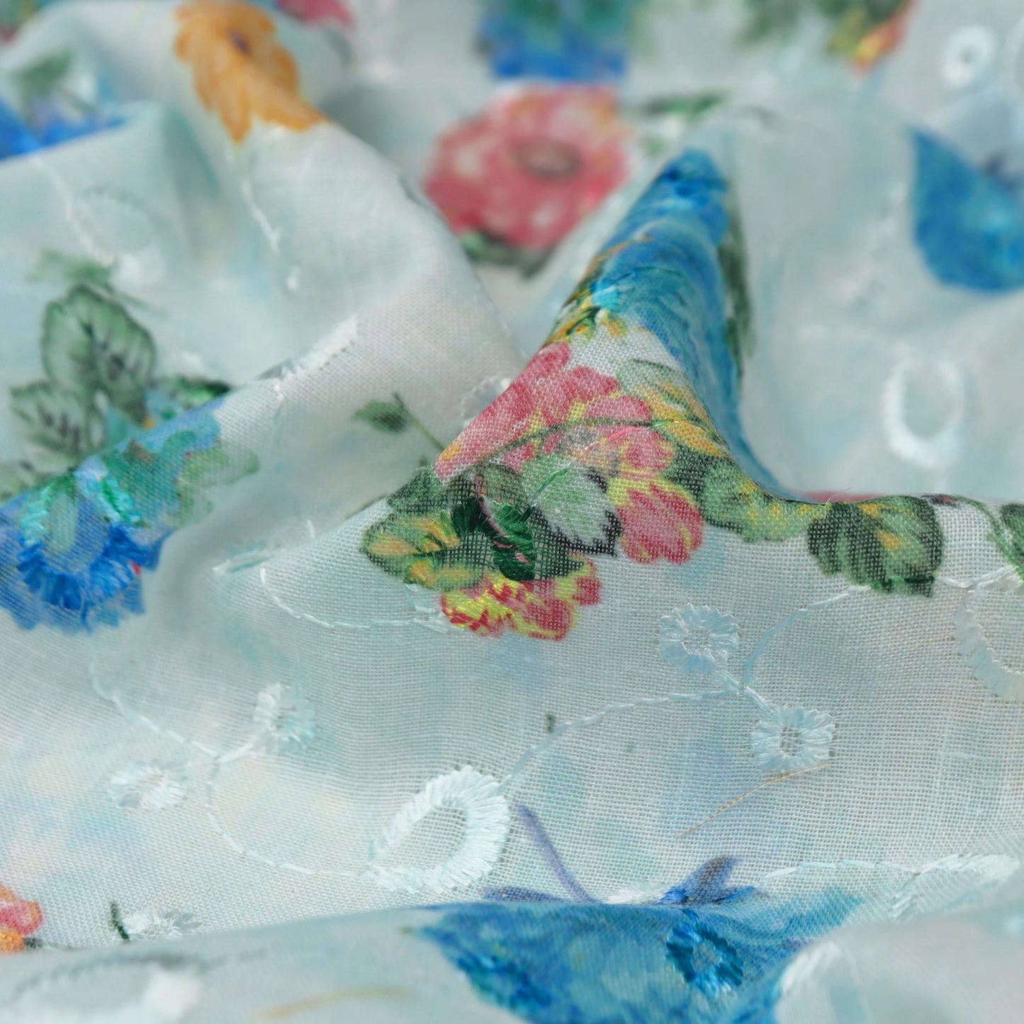 Vintage Garden Print Cotton Fabric - Kapaas